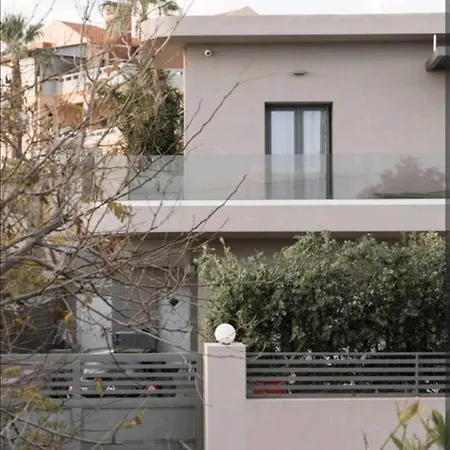 Riviera Seafront Balcony Holiday home *